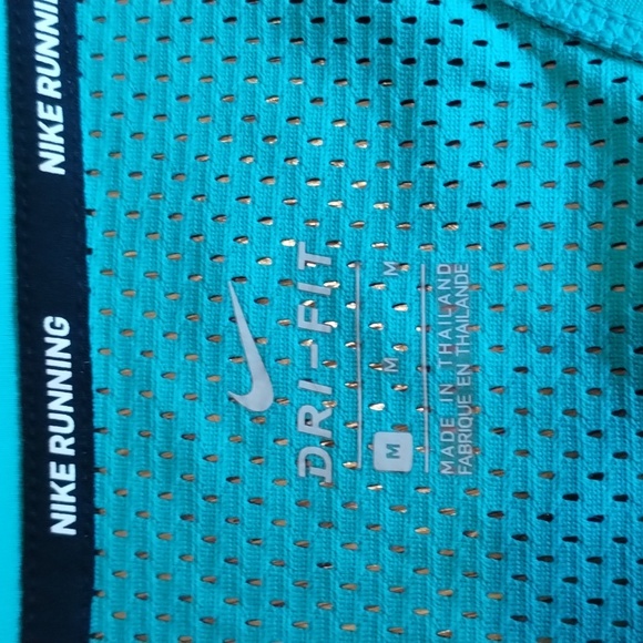 ST T NIKE Running Dri-Fit Racerback Mesh Tank Top- Athletic Comfort on the Run! - Picture 10 of 11